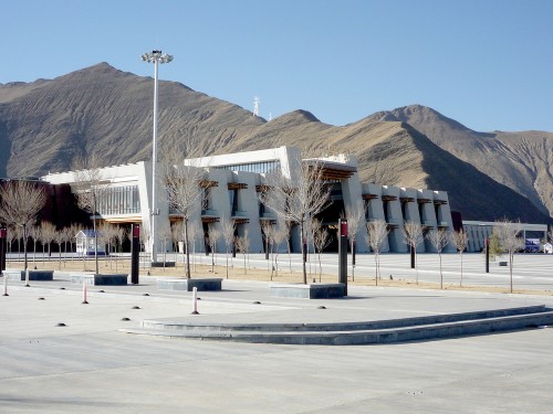 inspirichcom-lhasa_train_station_tibet-56d03dff6c900